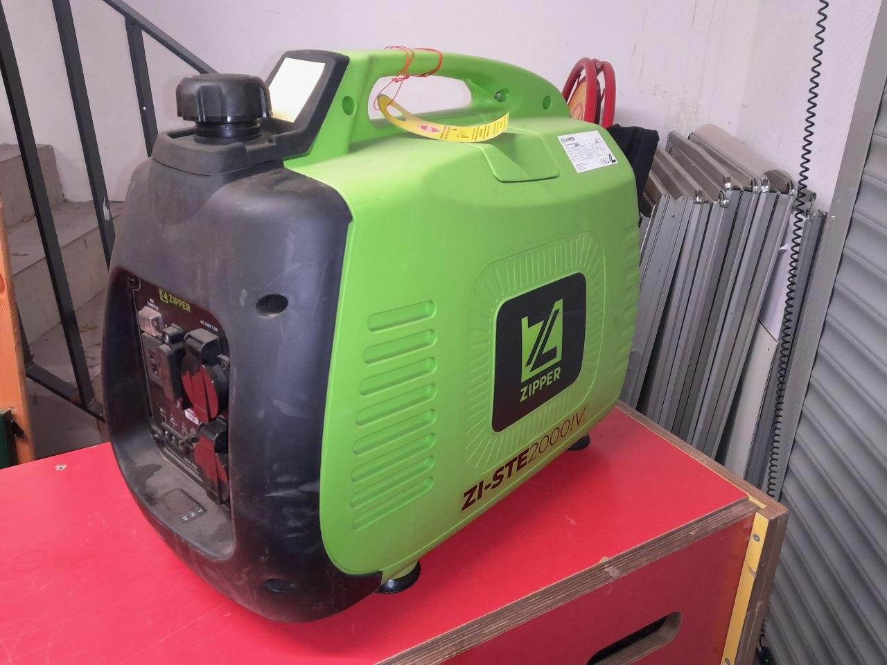 Stromgenerator / Stromerzeuger 1800W Schuko