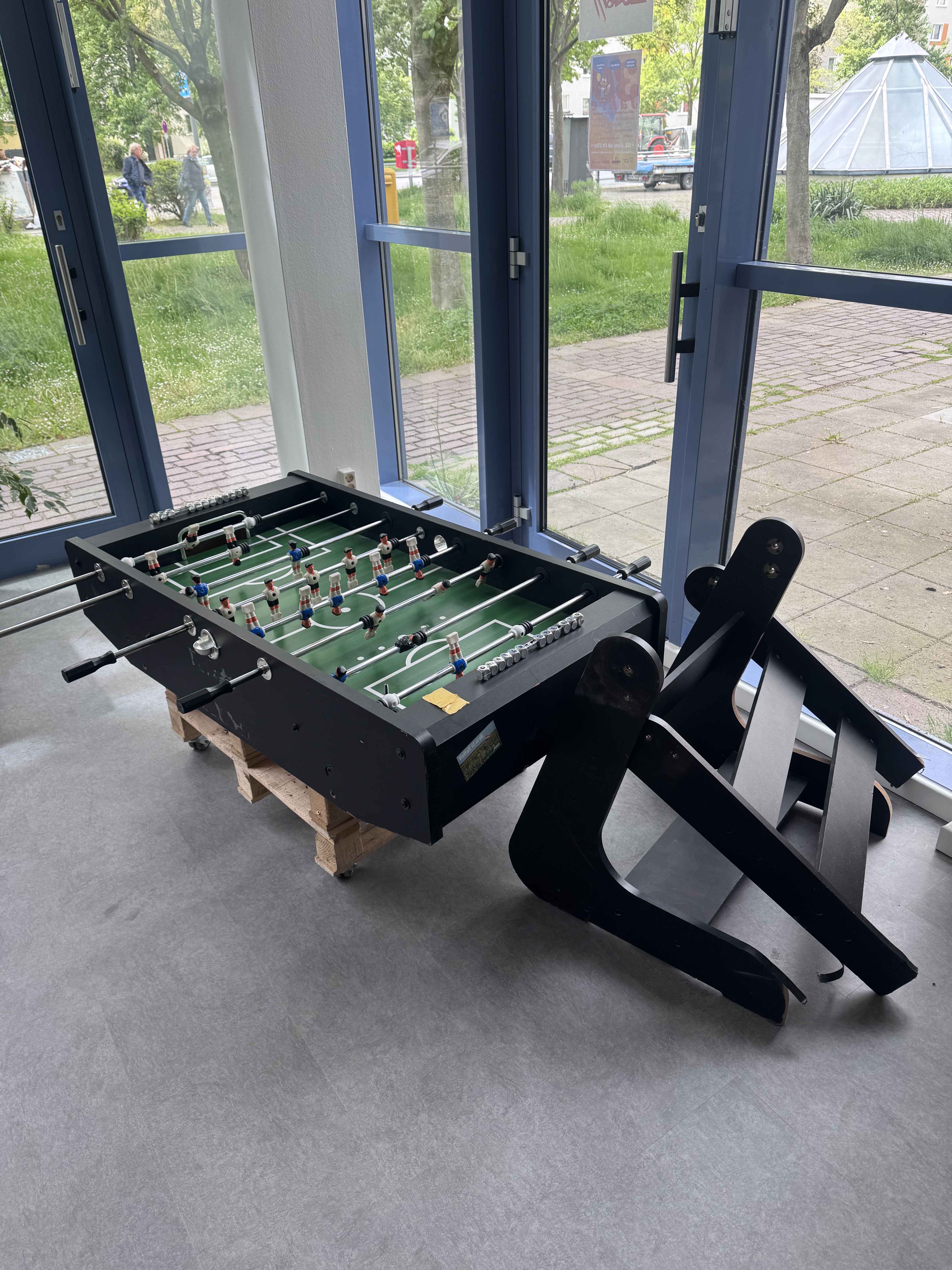 mobiler tischkicker